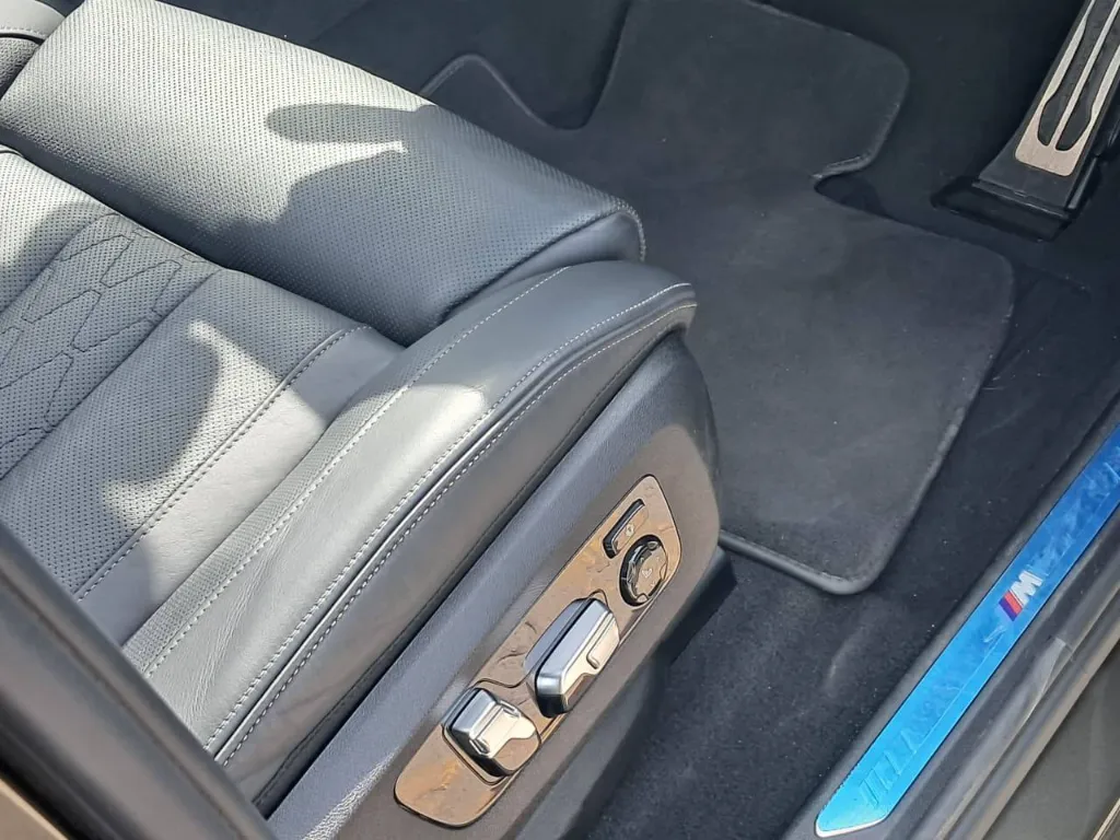 2020 BMW X6 M-Sport Diesel (11).webp