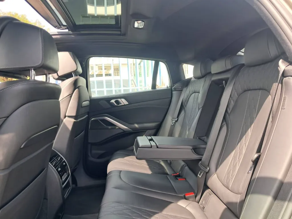 2020 BMW X6 M-Sport Diesel (10).webp