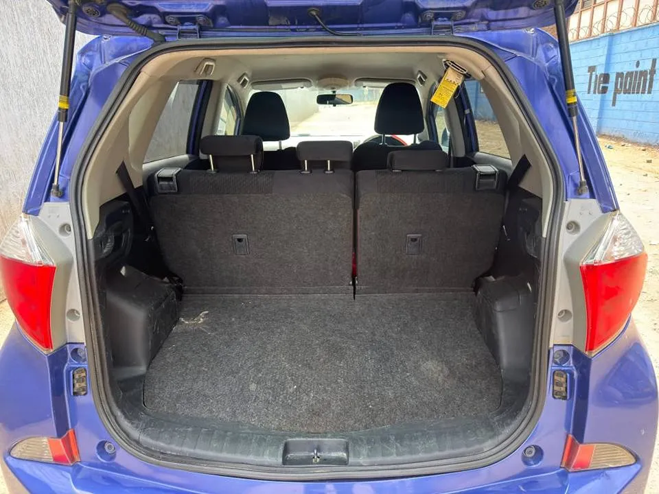 Toyota Ractis 2013 (10).webp