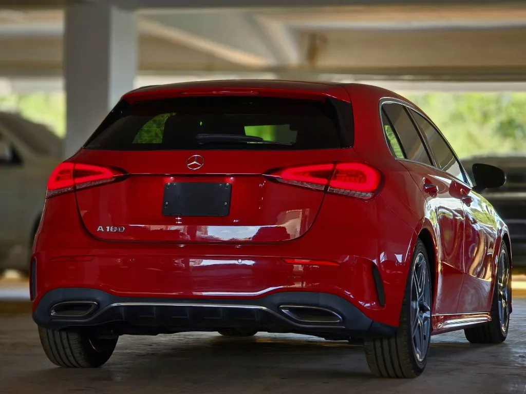 2018 Mercedes Benz A180 AMG-Line (2).webp