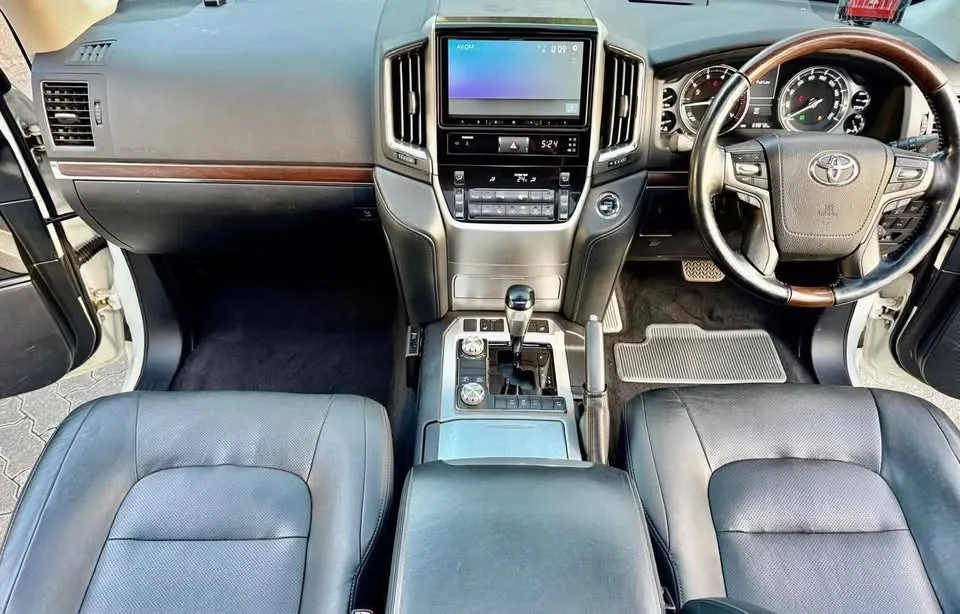 Toyota Land Cruiser ZX 2019 for sale (18).webp