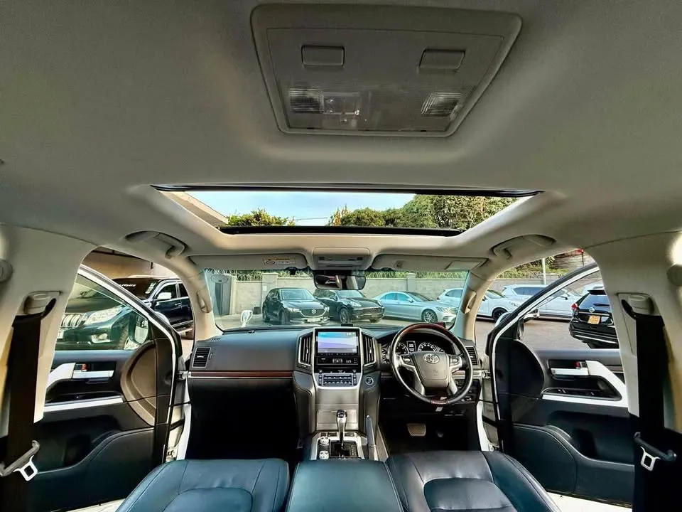 Toyota Land Cruiser ZX 2019 for sale (5).webp