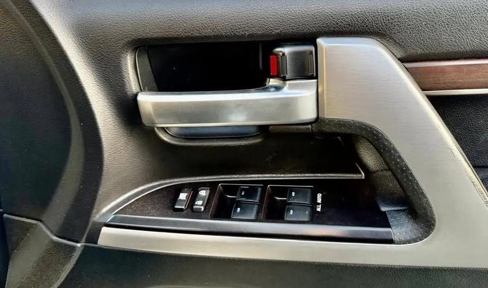 Toyota Land Cruiser ZX 2019 for sale (11).webp