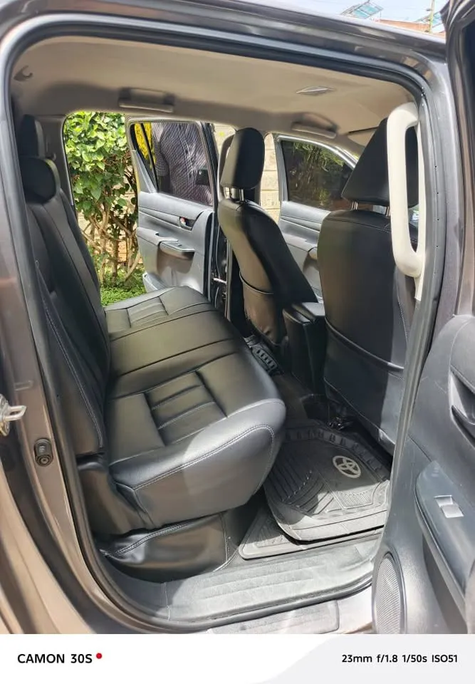 TOYOTA HILUX FOR SALE (4).webp