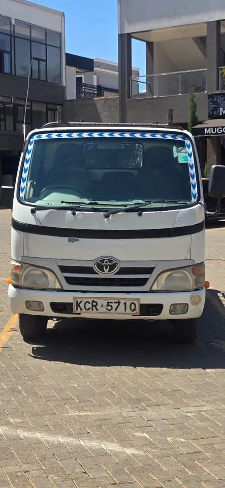 TOYOTA DYNA ON SALE (4).webp