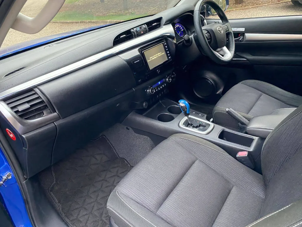 Toyota Hilux D.Cab TRD 2018 for sale (8).webp