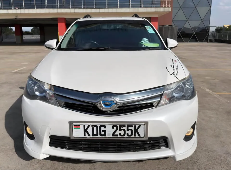 Toyota Fielder WXB Hybrid 2014 – Leather Seats, Alloy Rims, Reverse Camera^^29.1.26