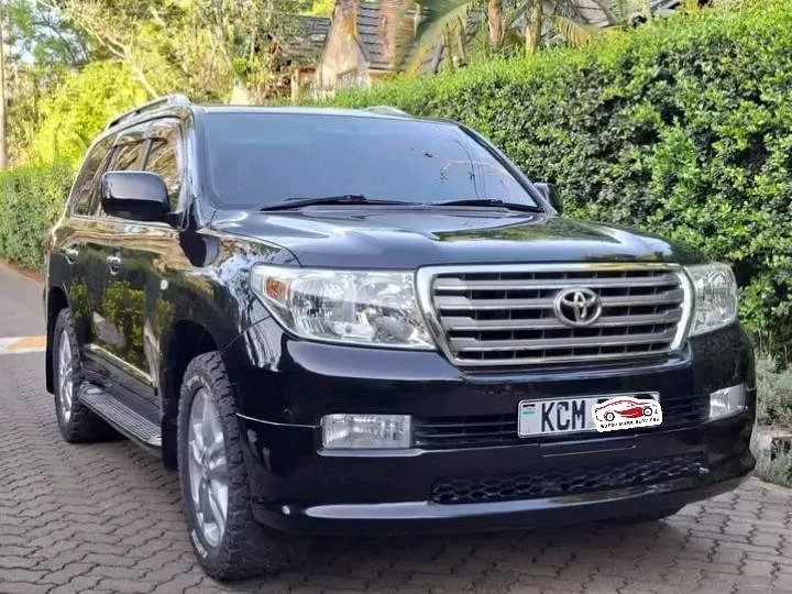 2010 Toyota Land Cruiser ZX V8 Petrol – 4600cc, Automatic, 8-Seater, Sunroof^^29.1.26