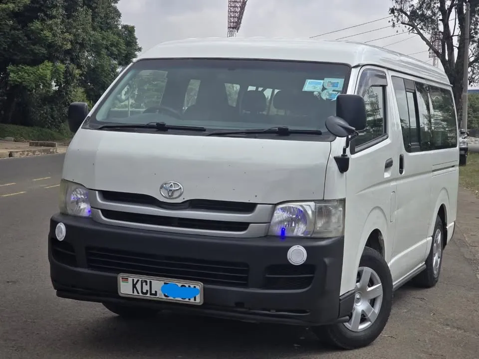 TOYOTA HIACE 9L:^^14/01/2026