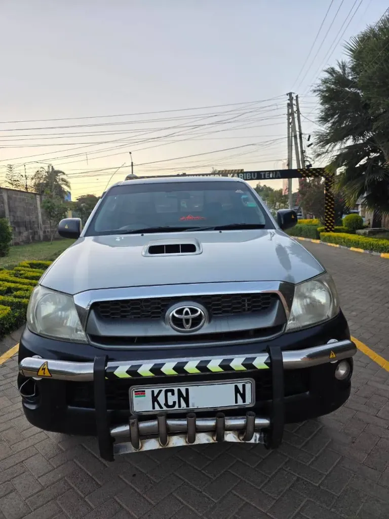 Toyota Hilux Pickup 2012^^17/01/2026